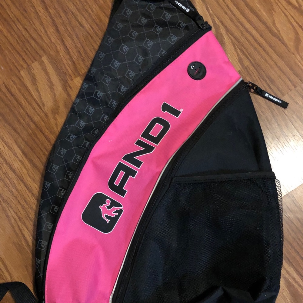 AND1 one strap backpack